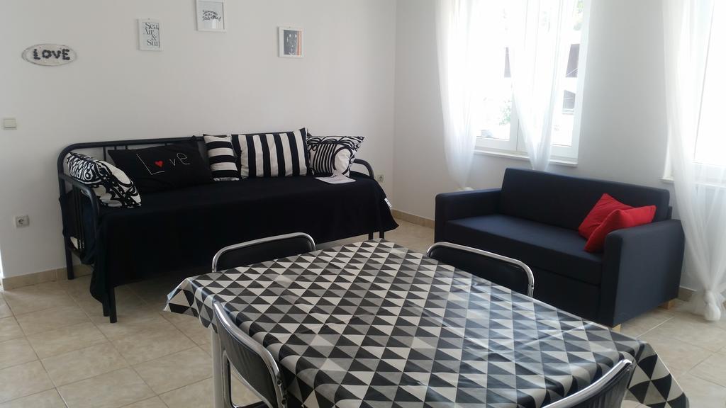 Apartments Niko Trogir Ngoại thất bức ảnh